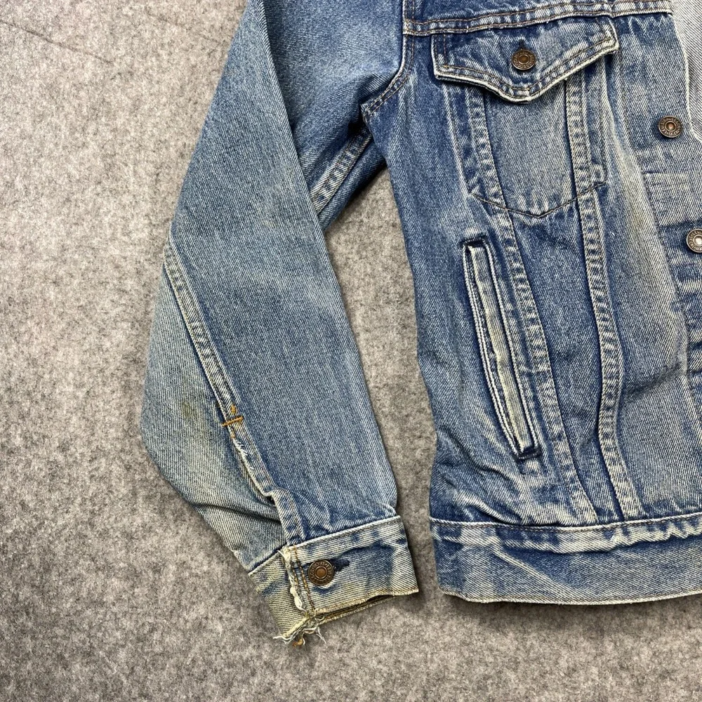Vintage‎ Levis Denim Jacket 38 80s Trucker Type III Red Batwing Distressed USA